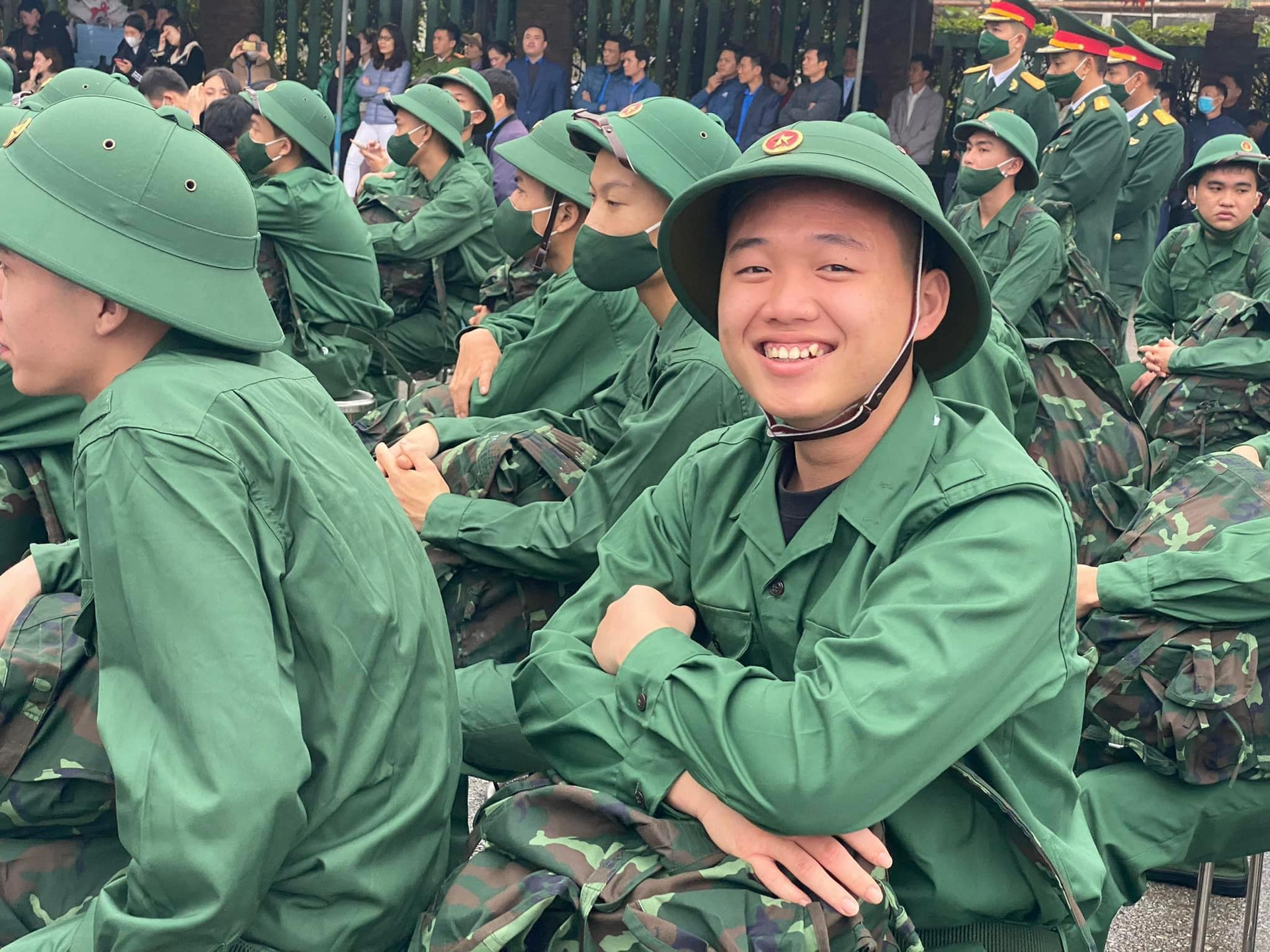 Hơn 3.500 thanh niên ở Thanh Hóa hăng hái lên đường nhập ngũ