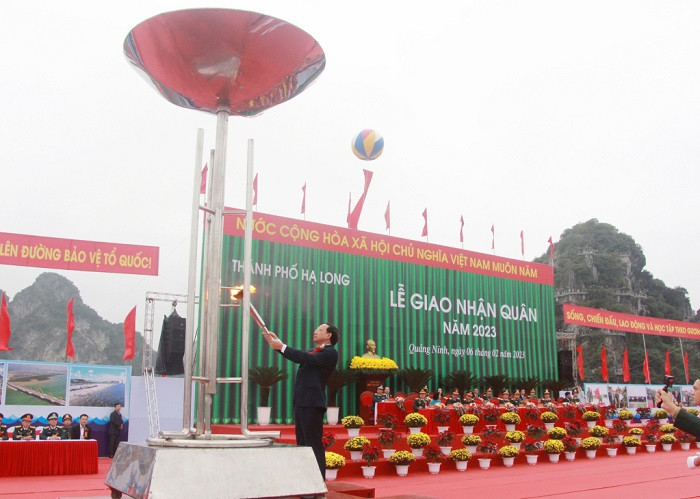 Quảng Ninh: Hơn 2.000 thanh niên hăng hái lên đường nhập ngũ
