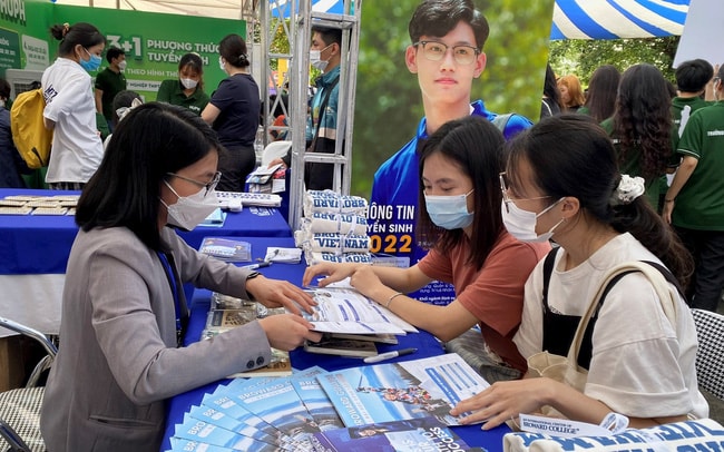 Mùa thi chính thức bắt đầu đối với các sỹ tử lớp 12