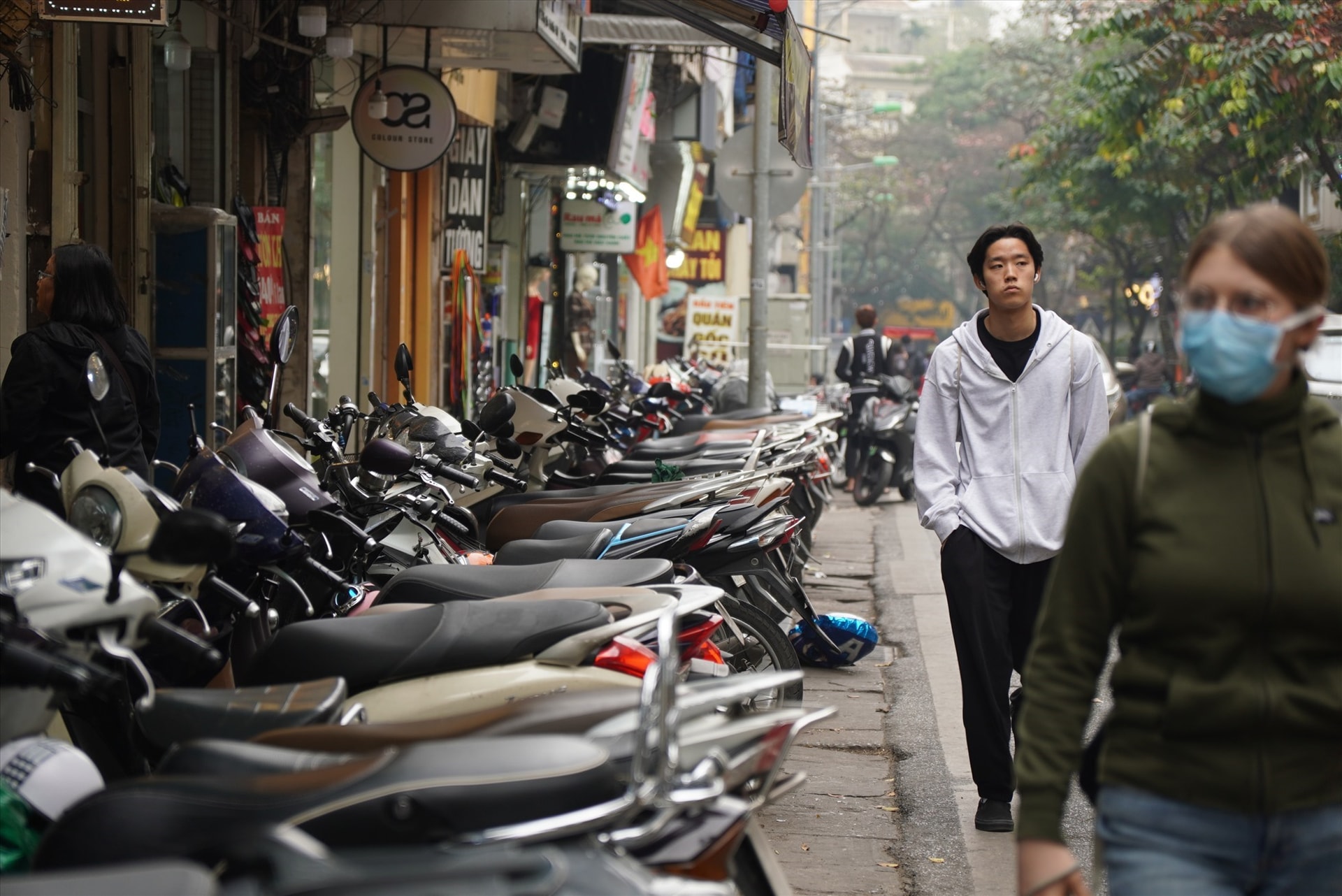 via-he-ha-noi.jpg