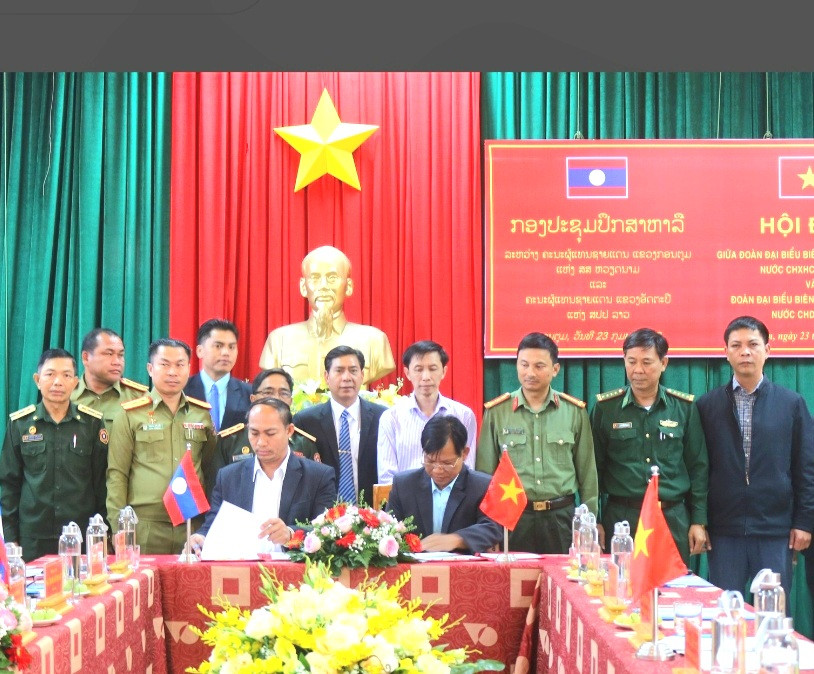 Hai tỉnh Kon Tum và Attapeu (Lào) tăng cường hợp tác, quản lý tốt khu vực biên giới