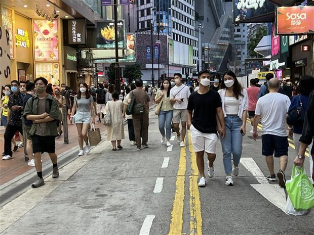 Hong Kong bãi bỏ quy định bắt buộc đeo khẩu trang từ ngày 1/3