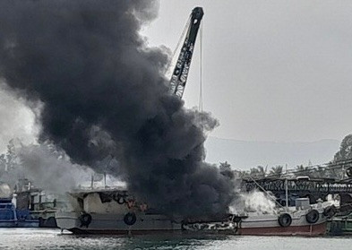 3 thuyền viên thoát nạn trong vụ cháy tàu chở dầu trên biển