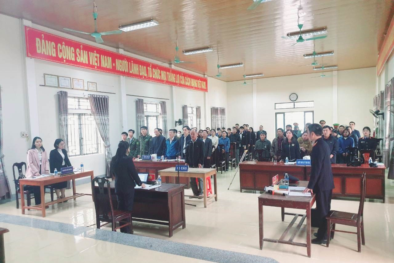 TAND huyện Hương Khê xét xử lưu động vụ án hủy hoại rừng