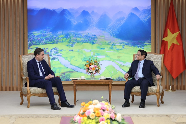 Thủ tướng: Đề nghị Pháp tạo thuận lợi cho hàng hoá xuất khẩu của Việt Nam
