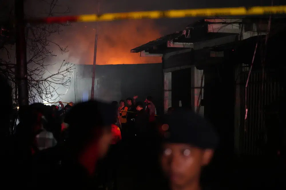 Cháy lớn gây nổ tại kho chứa nhiên liệu ở Indonesia, hàng chục người thương vong 