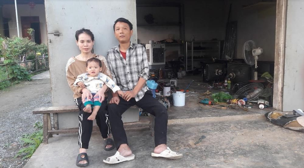 chang-trai-khuyet-tat-me-sua-do-dien-va-cau-chuyen-tinh-dep-hinh-anh01178265019.jpg