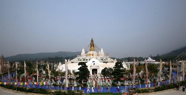 Ấn tượng ‘Kora Stupa’ - 108 vòng vi nhiễu Đại Bảo tháp Mandala Tây Thiên