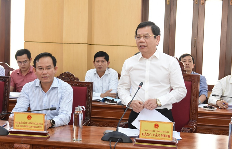 Bộ trưởng Bộ GTVT Nguyễn Văn Thắng làm việc với tỉnh Quảng Ngãi