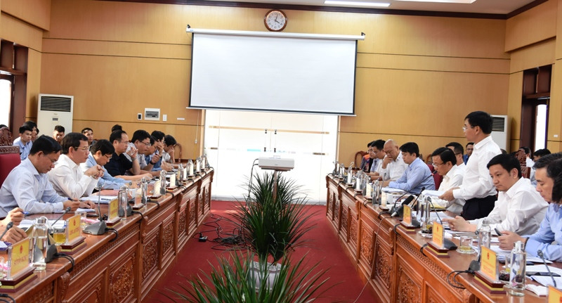 Bộ trưởng Bộ GTVT Nguyễn Văn Thắng làm việc với tỉnh Quảng Ngãi