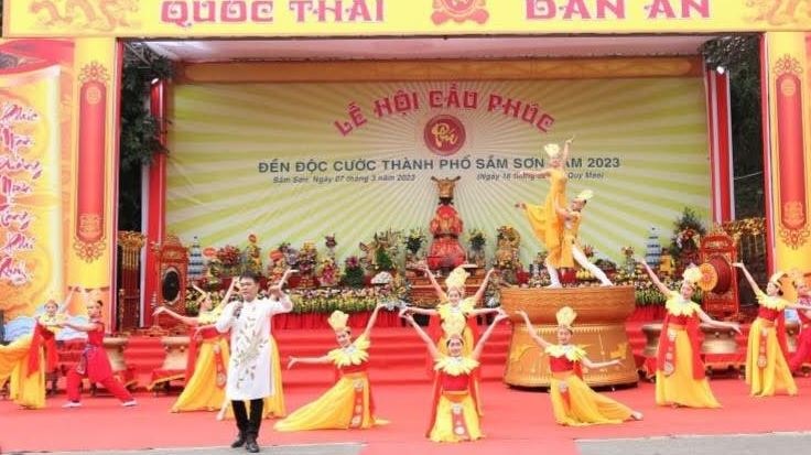 Đặc sắc Lễ hội cầu phúc Đền Độc Cước 