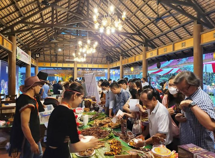 Hơn 350 món ăn, thức uống vùng miền góp mặt tại Lễ hội văn hóa, ẩm thực 
