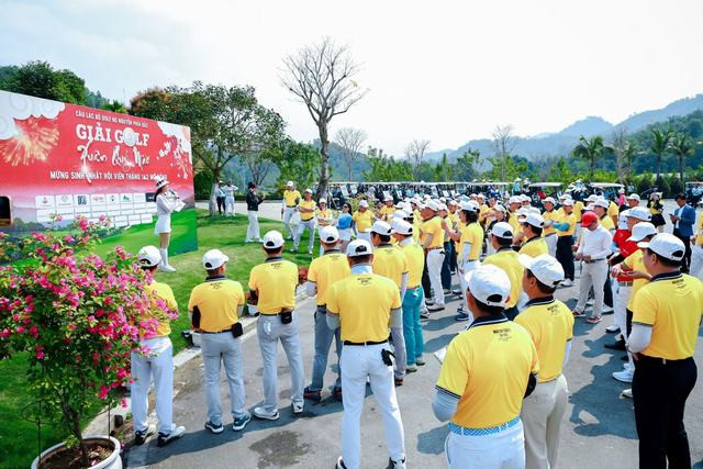 Điểm danh các bóng hồng MC golf nổi tiếng thế giới và Việt Nam