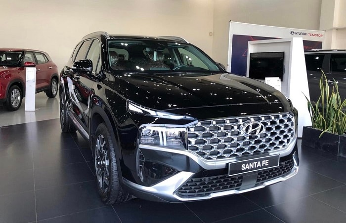 Hyundai Santa Fe sản xuất năm 2022 giảm giá kỷ lục tới 170 triệu đồng