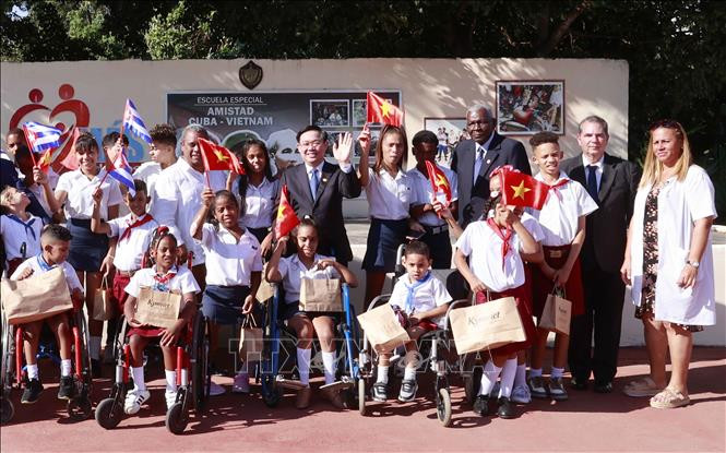 Chủ tịch Quốc hội thăm Trường đặc biệt hữu nghị Cuba - Việt Nam -2