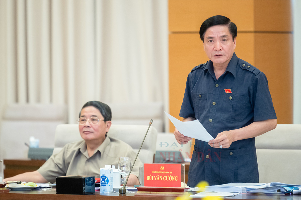 Chủ tịch Quốc hội Vương Đình Huệ chủ trì cuộc làm việc với Ban Thường vụ Thành ủy TP. Hồ Chí Minh -3