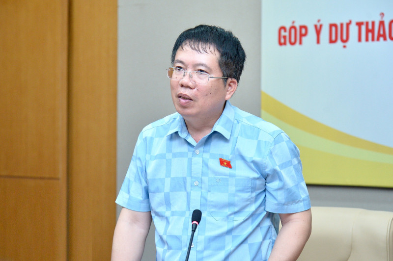 Viện trưởng Viện Nghiên cứu lập pháp, TS. Nguyễn Văn Hiển phát biểu kết luận