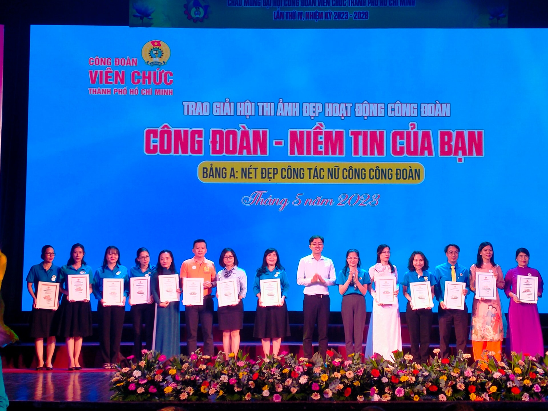 khen-thuong-nhung-ca-nhan-doat-giai-trong-cuoc-thi-anh-net-dep-cong-doan.jpg