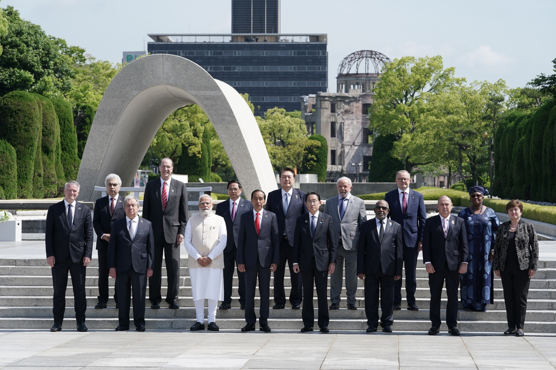 Chùm ảnh: Thủ tướng Phạm Minh Chính thăm Công viên Tưởng niệm Hòa Bình Hiroshima - Ảnh 2.