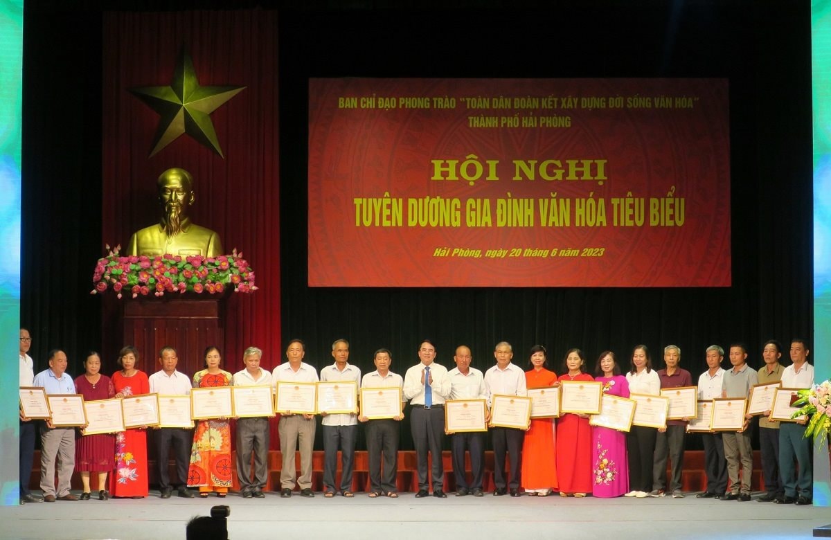 hai-phong-bieu-duong-gia-dinh-van-hoa-.jpg