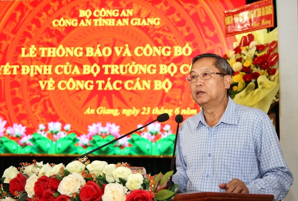 dong-chi-le-van-nung-pho-bi-thu-thuong-truc-tinh-uy-chu-tich-hoi-dong-nhan-dan-tinh-an-giang-phat-bieu-tai-buoi-le.jpg