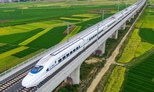chinese-high-speed-train-trave-9359-5148-1562827208.jpg