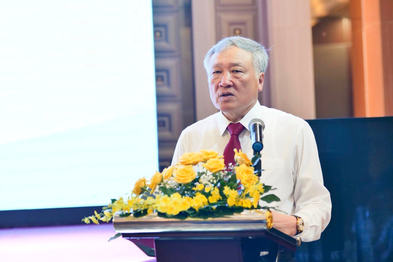 Chánh án TANDTC Nguyễn Hòa Bình phát biểu khai mạc Hội nghị