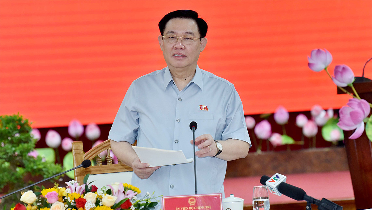 Chủ tịch Quốc hội Vương Đình Huệ làm việc với Ban Thường vụ Tỉnh ủy Thừa Thiên Huế -5