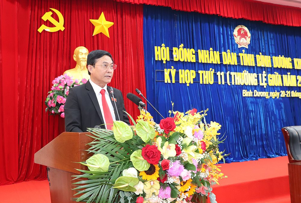 ong-nguyen-van-loc-uy-vien-thuong-vu-tinh-uy-chu-tich-hdnd-tinh-phat-bieu-khai-mac-ky-hop.jpg