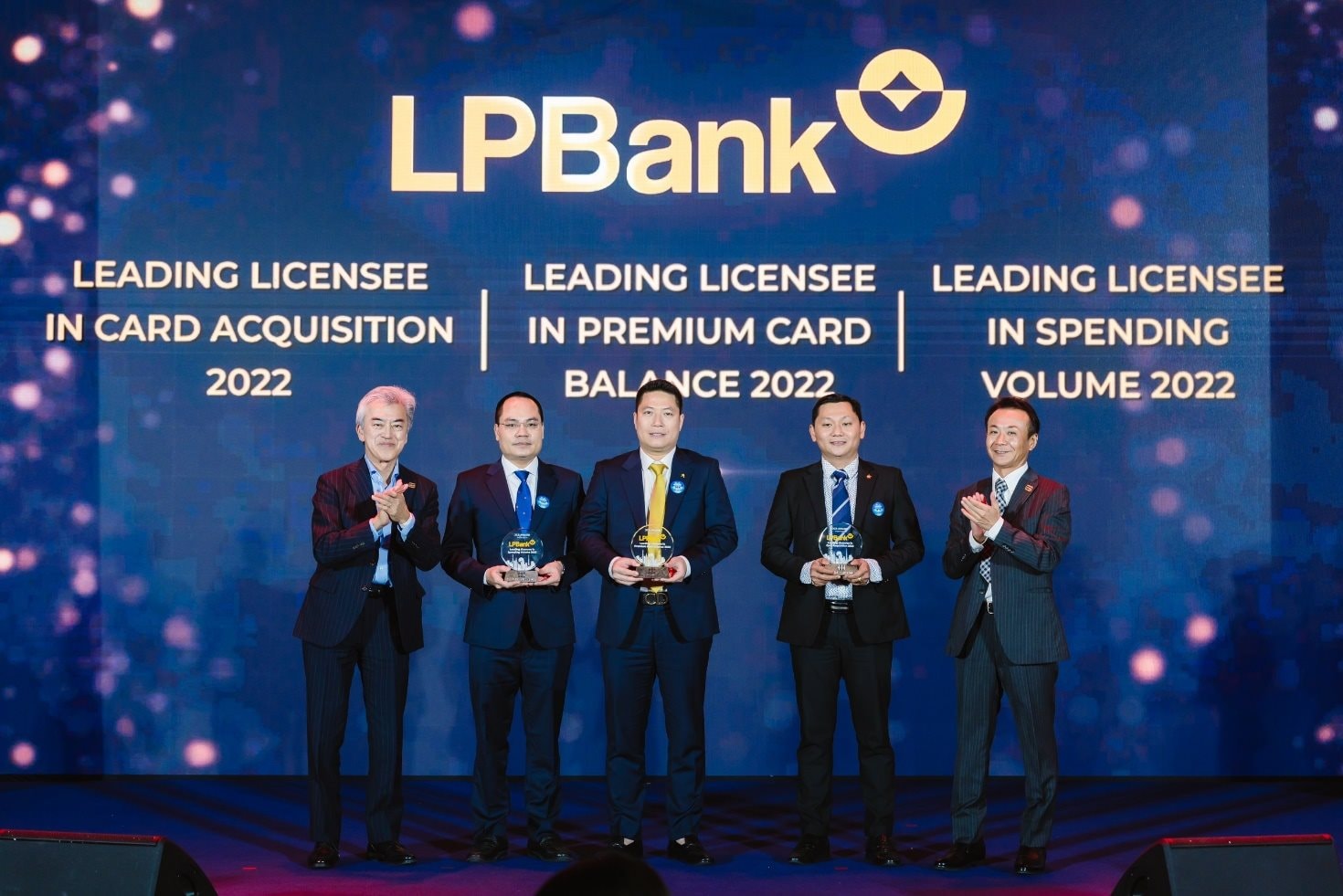 dai-dien-lpbank-ong-nguyen-van-thuy-pho-chu-tich-thuong.jpg