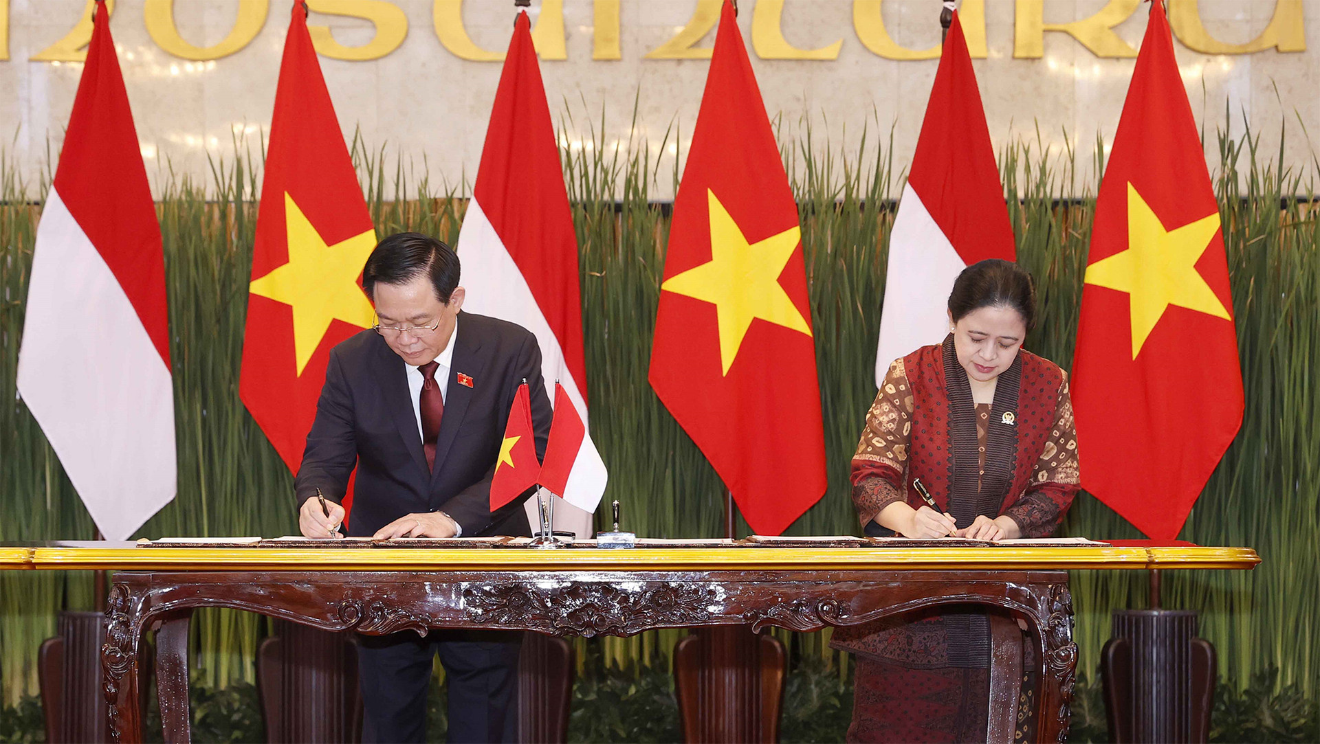 Quốc hội Việt Nam và Hạ viện Indonesia ký Thoả thuận hợp tác mới -0