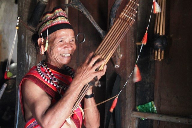 anh-bai-nguoi-giu-hon-dan-toc-je-trieng-1.jpg