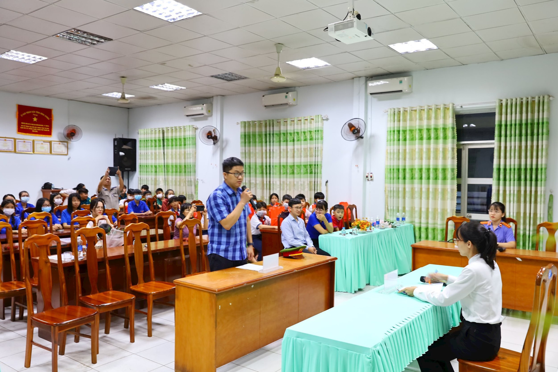 Phiên tòa giả định là hoạt động thường xuyên, trong chuỗi kế hoạch tuyên truyền, phổ biến pháp luật do Chi đoàn TAND TP Thuận An khởi xướng thực hiện đã đạt được nhiều hiệu quả trong thời gian qua