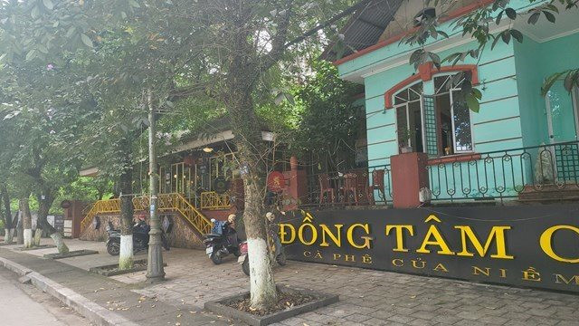 Quán cà phê Đồng Tâm- nơi mà Đinh Tiến Hùng bị cáo buộc gặp Nguyễn Trọng Tuấn, Nguyễn Văn Hậu để nói chuyện về khai thác khoáng sản.