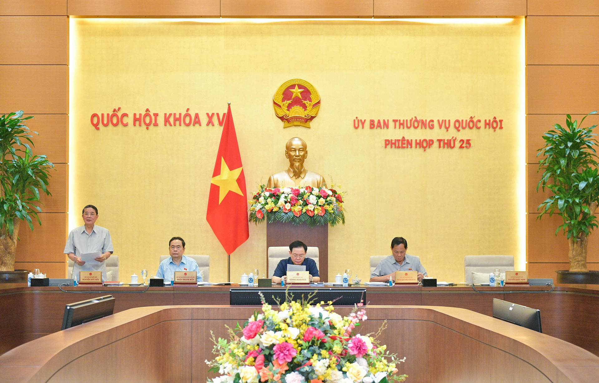 Phó Chủ tịch Quốc hội Nguyễn Đức Hải phát biểu bế mạc phiên họp