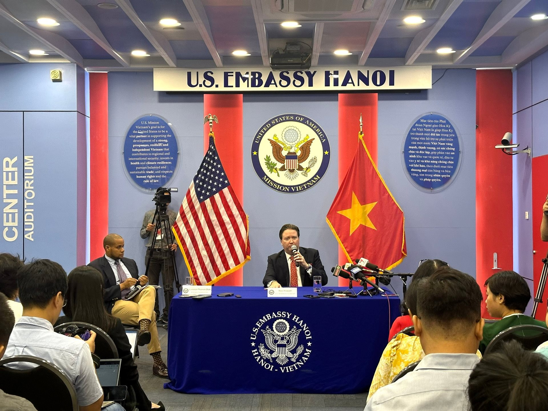 Đại sứ Marc Knapper: Thành công của Việt Nam cũng là thành công của Hoa Kỳ và ngược lại - Ảnh 2.