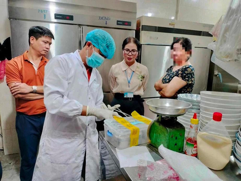 ngo-doc-thuc-pham.jpg