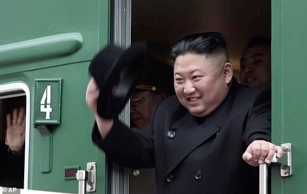 tau-kim-jong-un3.jpg