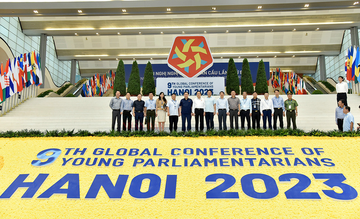 Chủ tịch Quốc hội Vương Đình Huệ kiểm tra công tác chuẩn bị tổ chức Hội nghị Nghị sĩ trẻ toàn cầu lần thứ 9 -5