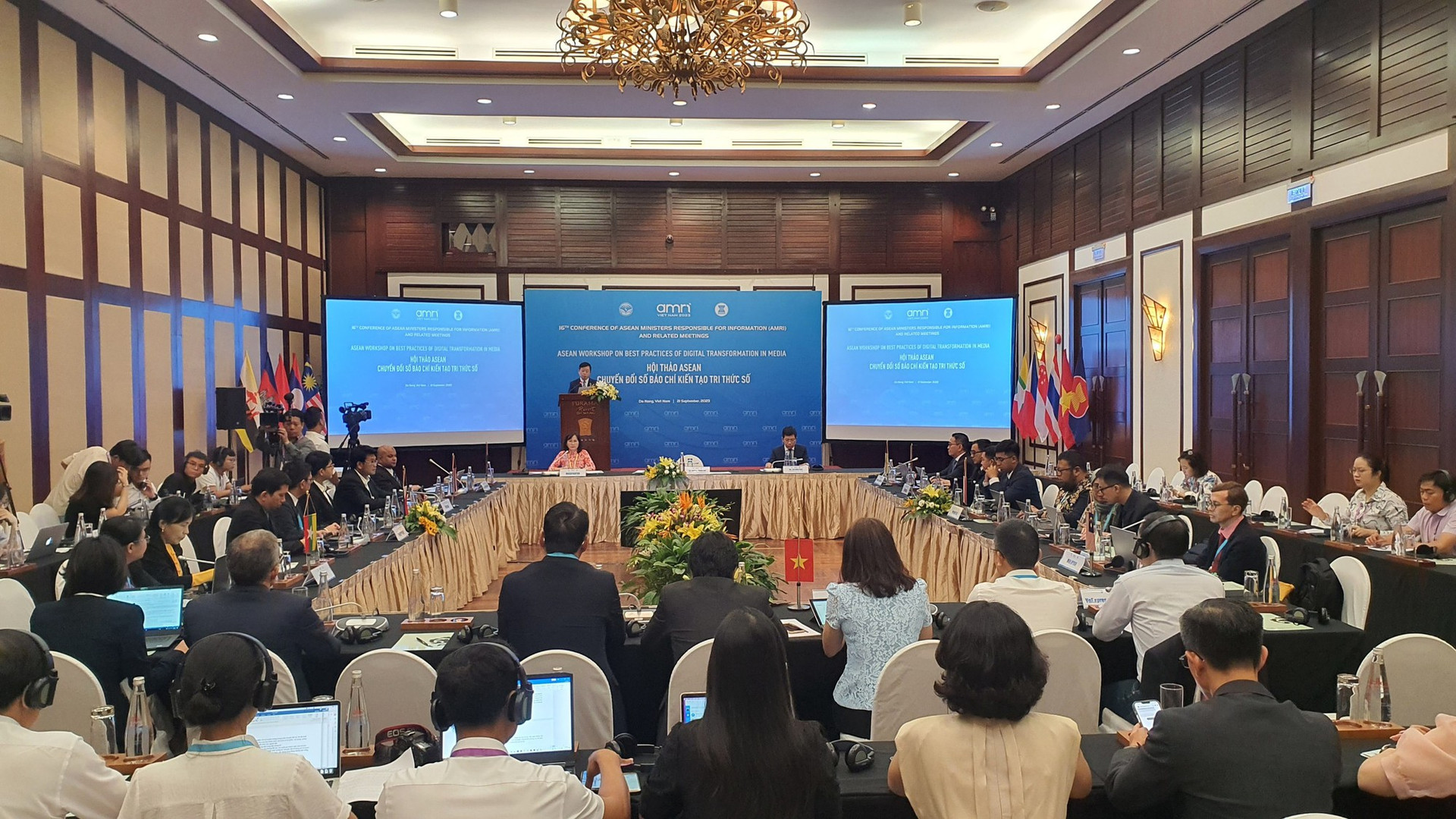 Các nước ASEAN chia sẻ kinh nghiệm về chuyển đổi số báo chí - Ảnh 1.