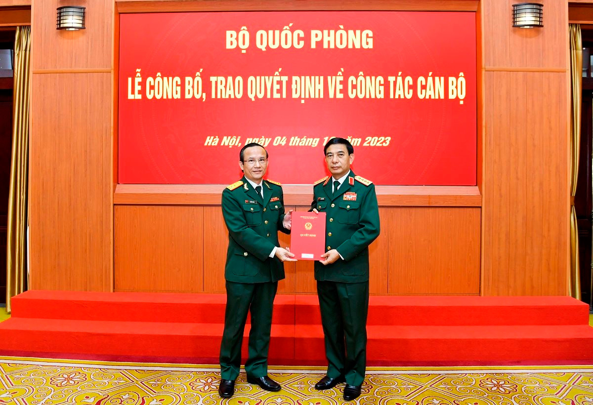 phanvangianglehuusong-16965575939401117009447.jpg