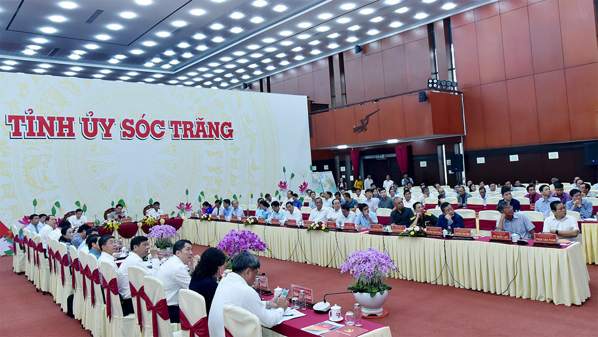 Chủ tịch Quốc hội Vương Đình Huệ dự Hội nghị công bố Quy hoạch tỉnh Sóc Trăng thời kỳ 2021 - 2030, tầm nhìn đến năm 2050 -6