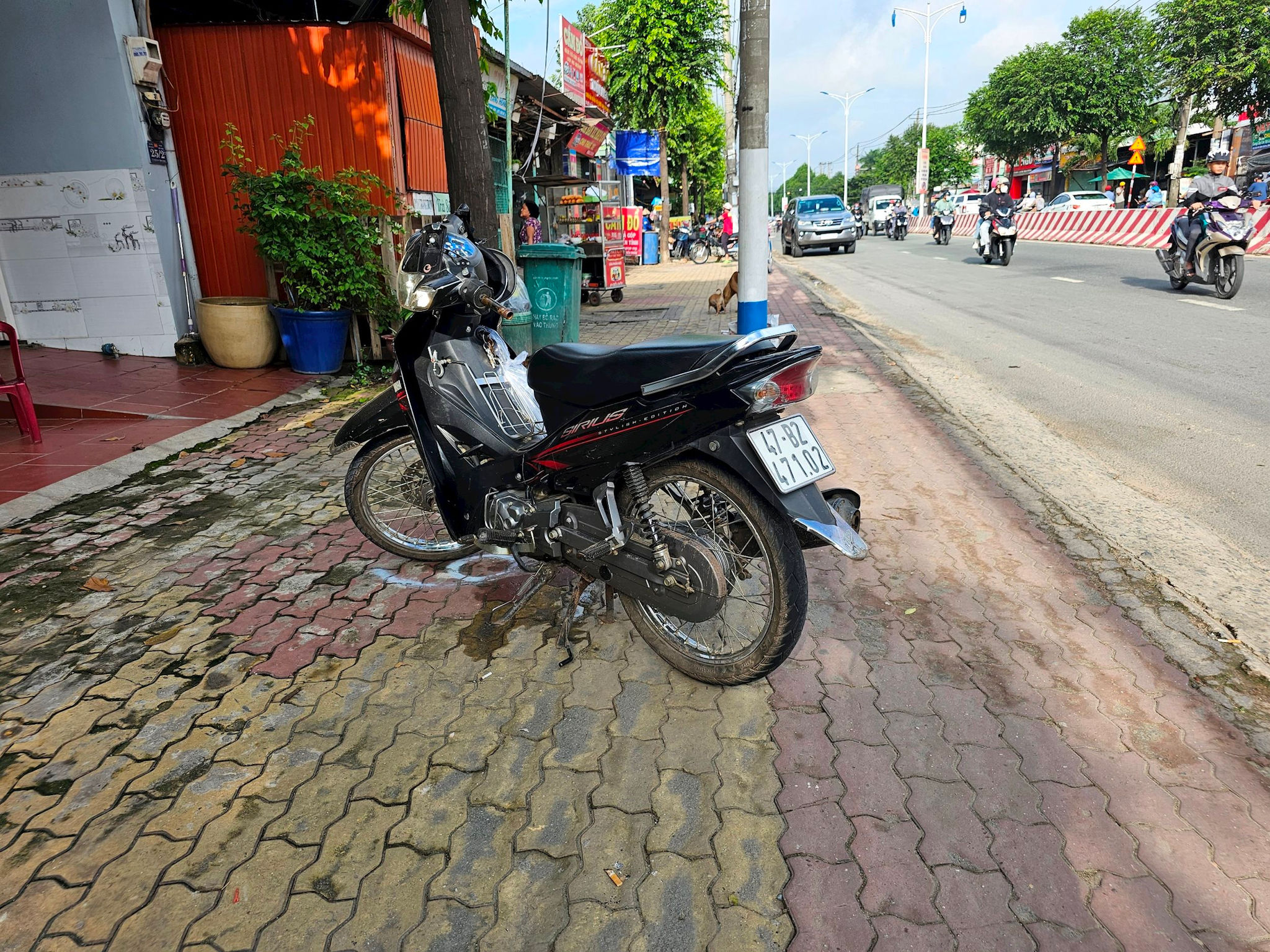 z4790790927176_c8d756bb3cee6ed745ec1a5e36743207.jpg