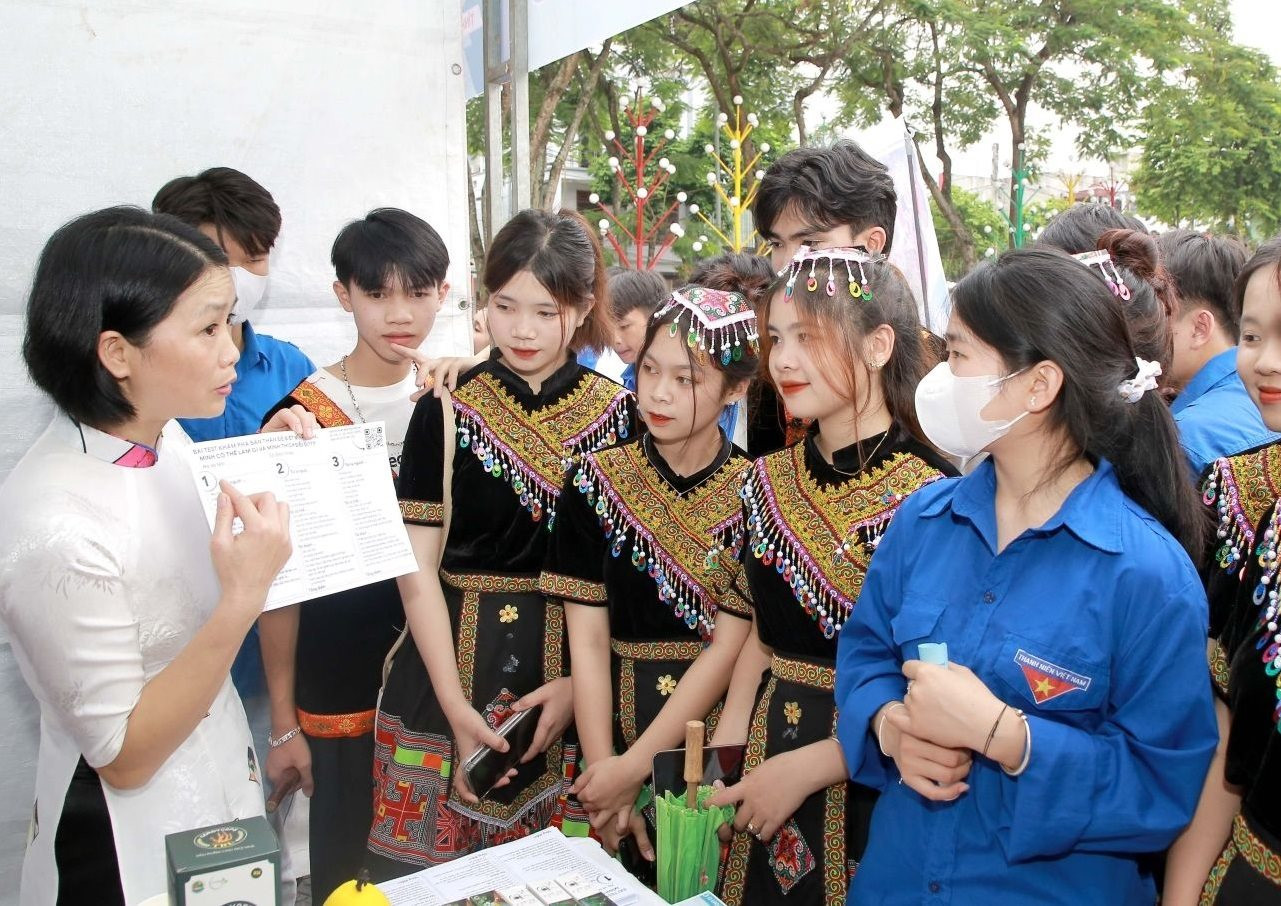 Kết nối việc làm cho thanh niên dân tộc thiểu số Sơn La