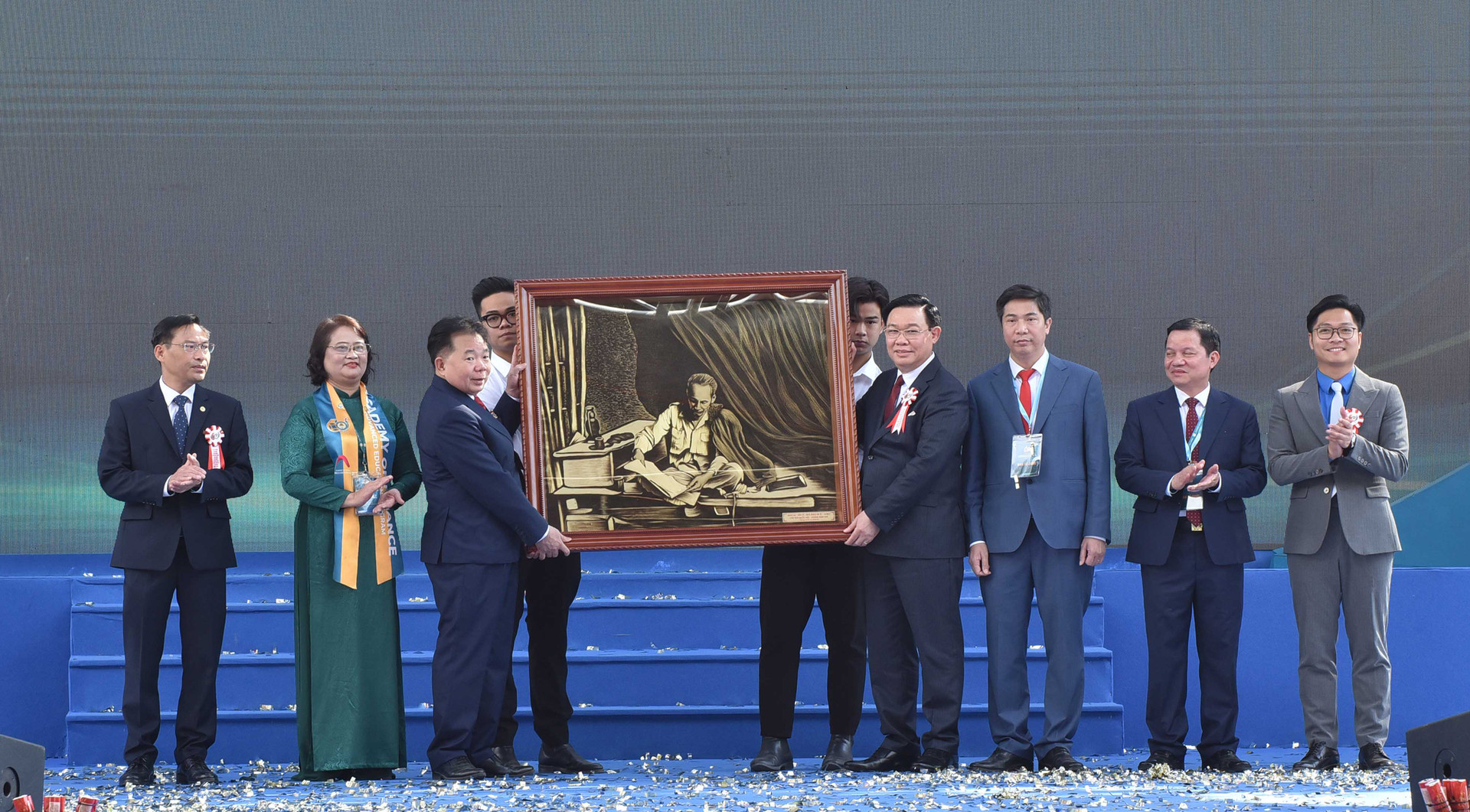 Chủ tịch Quốc hội Vương Đình Huệ dự Lễ kỷ niệm 60 năm thành lập Học viện Tài chính
