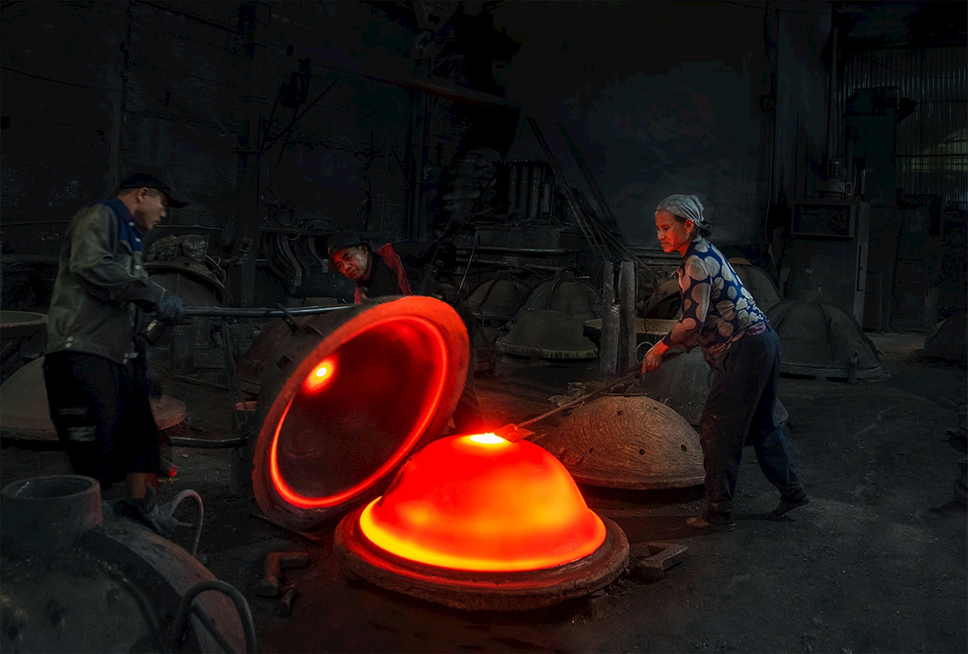 iron-casting.jpg