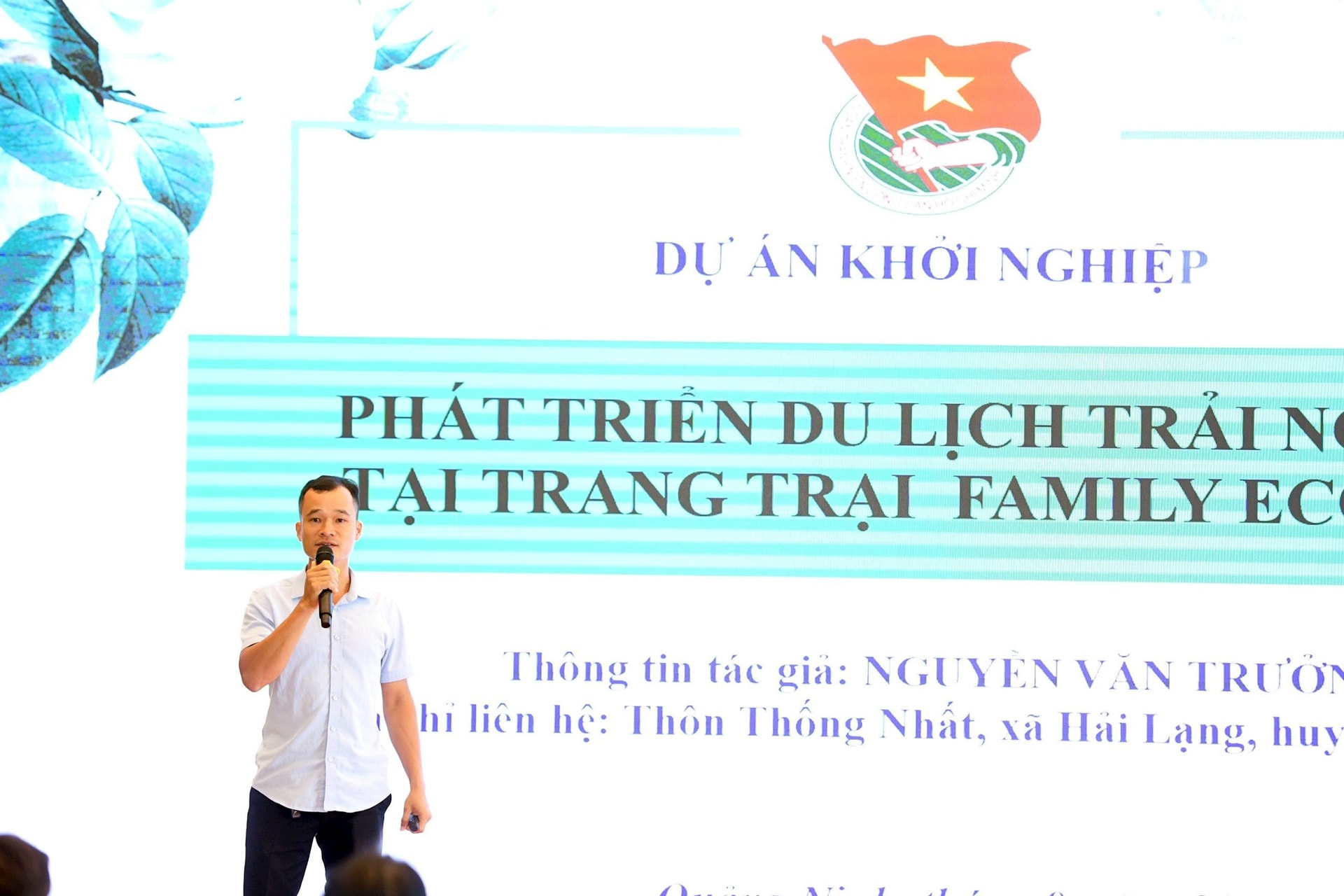 thanh-nien-trinh-bay-y-tuong-khoi-nghiep-tai-vong-ban-ket-cuoc-thi-khoi-nghiep-thanh-nien-nong-thon-2023.jpg