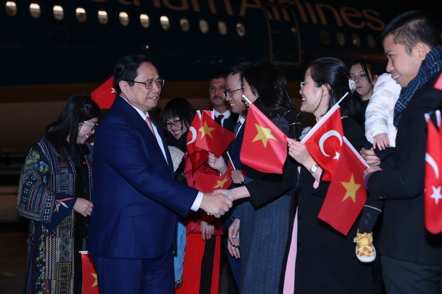 Thủ tướng Phạm Minh Chính tới Ankara, bắt đầu thăm chính thức Thổ Nhĩ Kỳ- Ảnh 7.