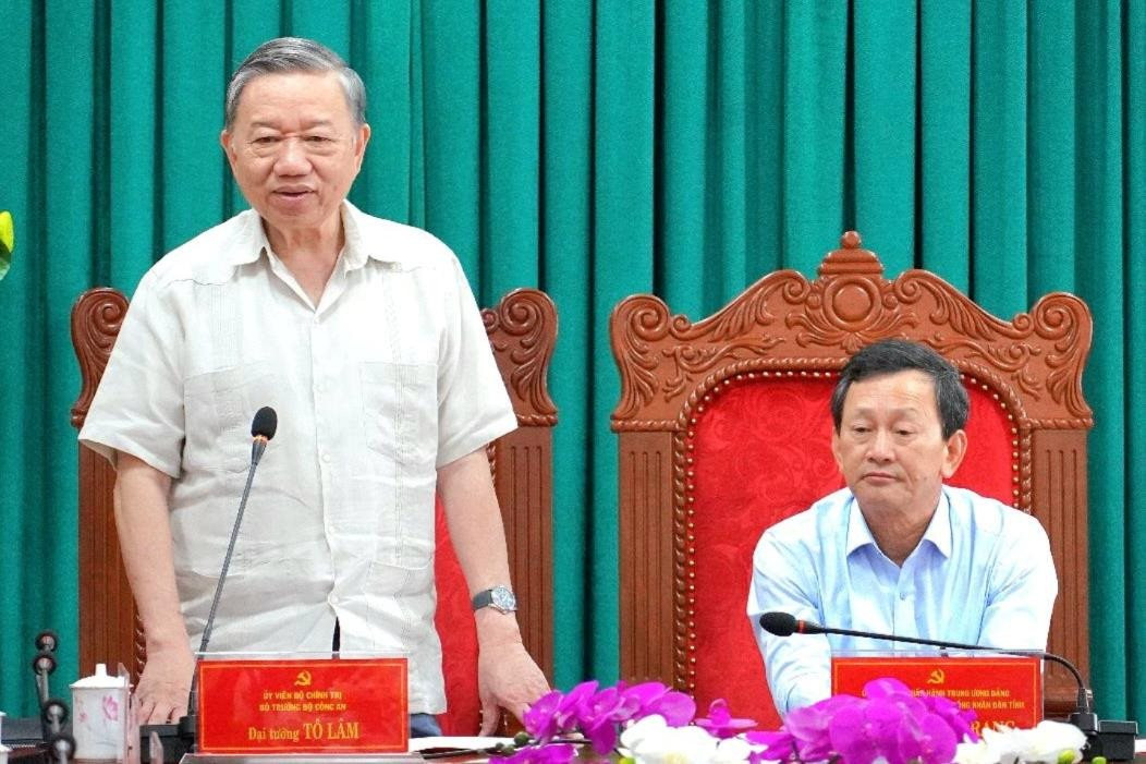Bộ trưởng Bộ Công an Tô Lâm làm việc với tỉnh Kon Tum