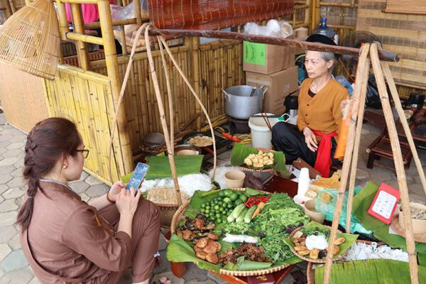 80 gian hàng được giới thiệu tại Lễ hội Văn hóa ẩm thực Hà Nội